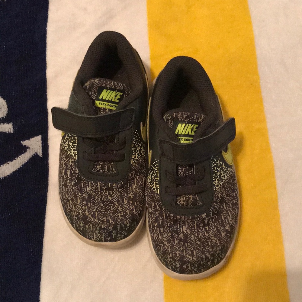 Nike flex contact size 10C